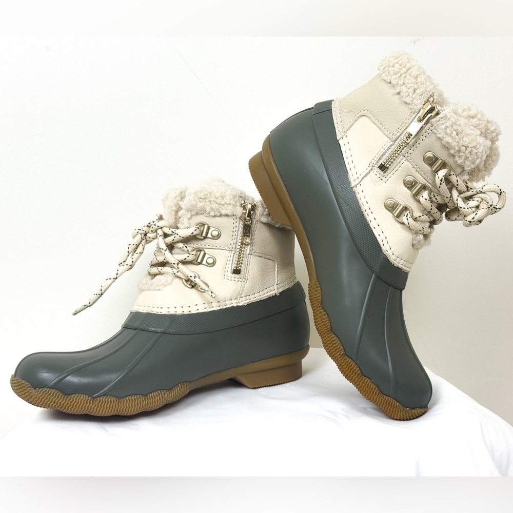 NWOT Sperry Top Sider Saltwater Duck Boots Size 6